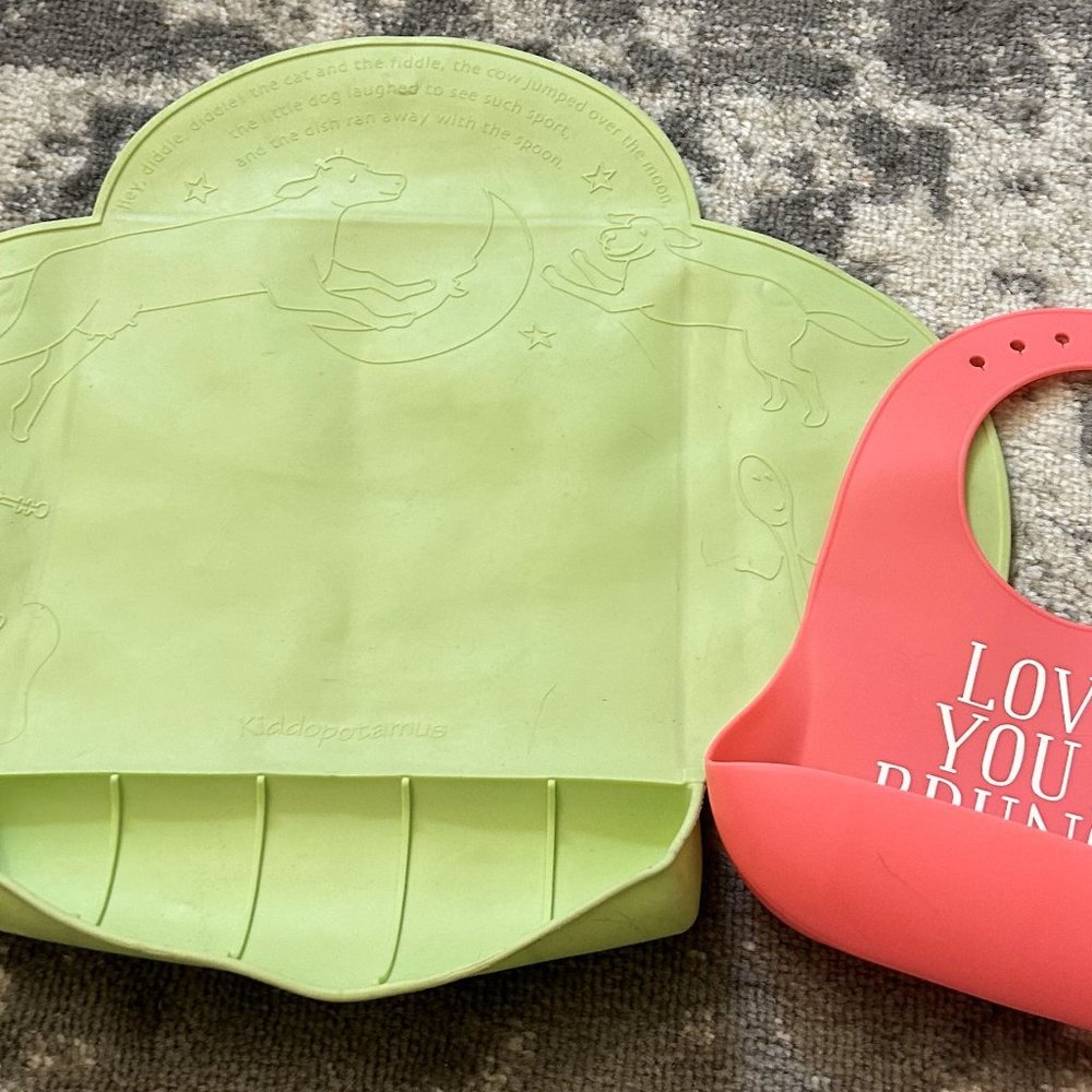 Tiny Diner Baby Eating/Feeding Accessories Portable Placemat & Vinyl Bib